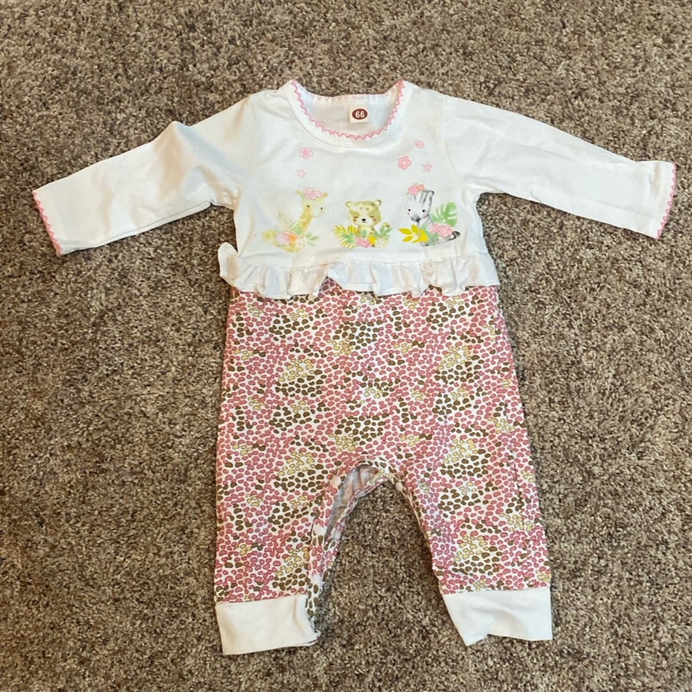 New girls romper. - Picture 1 of 5